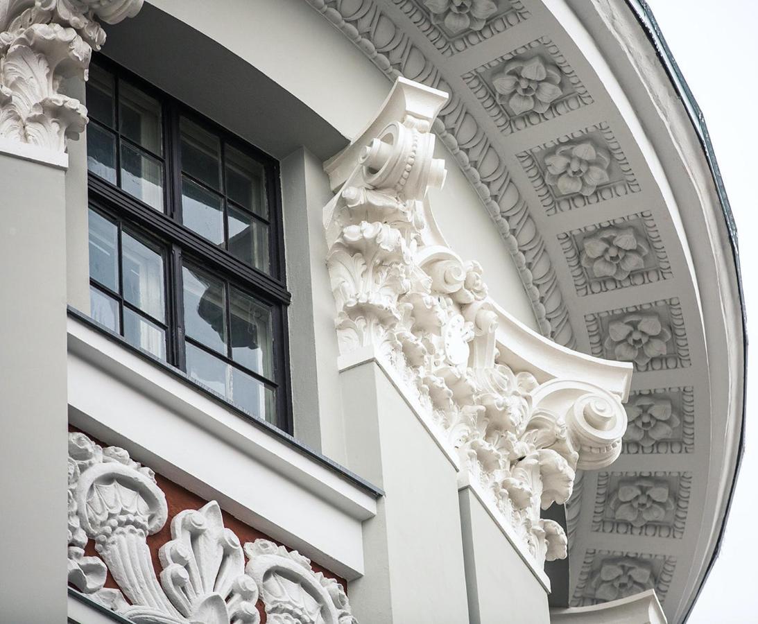 Centrally Located Apartment Overlooking Vermanes Park Рига Экстерьер фото